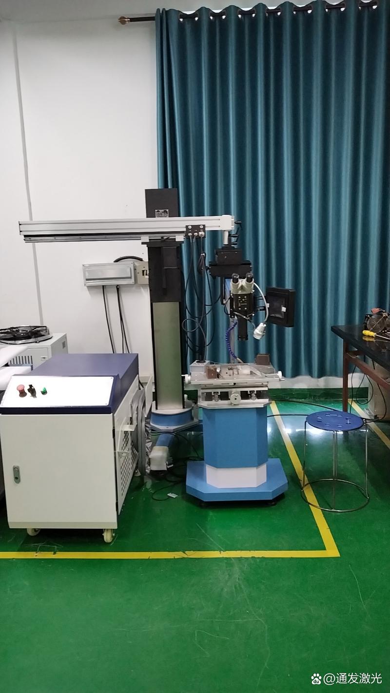 一體式光纖激光器模具焊機 國家高新技術(shù)企業(yè)引領(lǐng)激光焊接新潮流